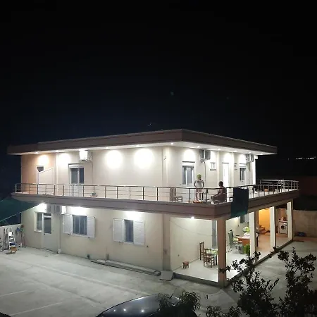 Dhoma Plazhi Nefeli Apartment Vlore Exterior photo