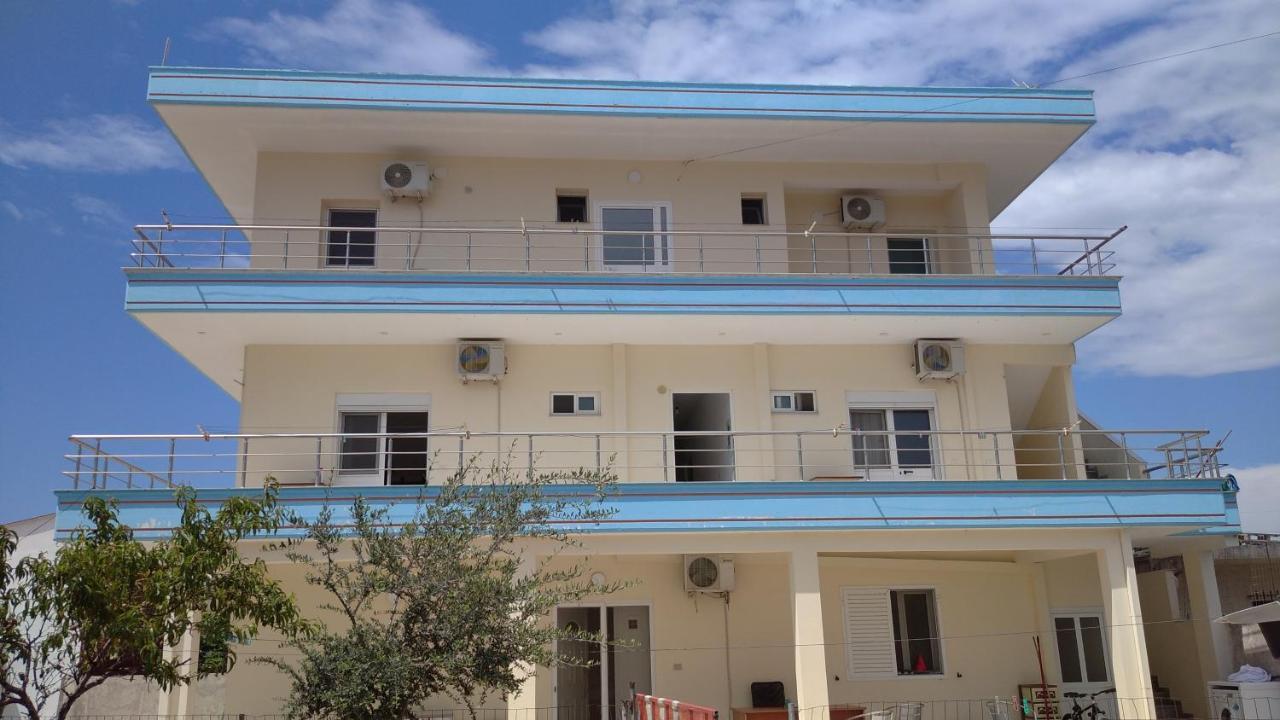 Dhoma Plazhi Nefeli Apartment *